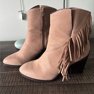 Maurice’s fringe booties, size 9.